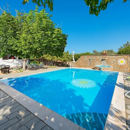 Traditional Appartement Kolymbia
